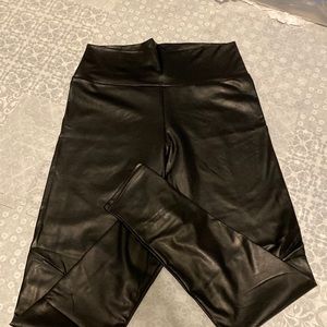 Faux Leather stretchy leggings